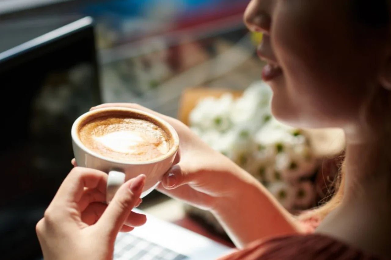 Herbal Tea vs. Coffee: Which One Should You Choose? - Baraguz